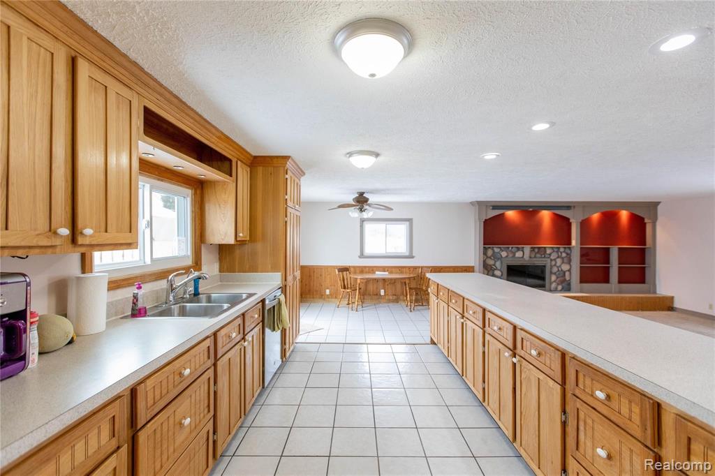 13835 Clyde Road Holly, MI 48442 - Photo 9 of 40