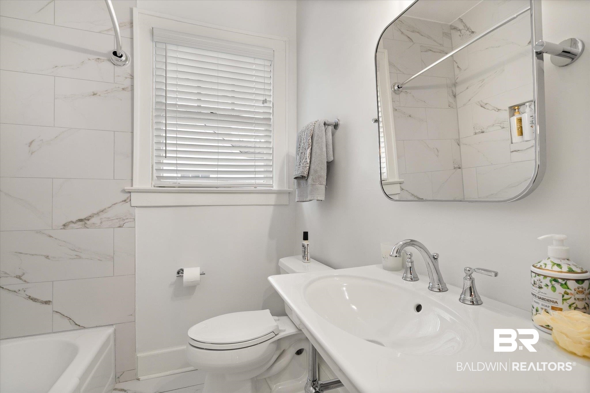 112 Crenshaw Street Mobile, AL 36606 - Photo 16 of 21 Full bath featuring a sink, toilet, shower / tub combination, and marble finish floor
