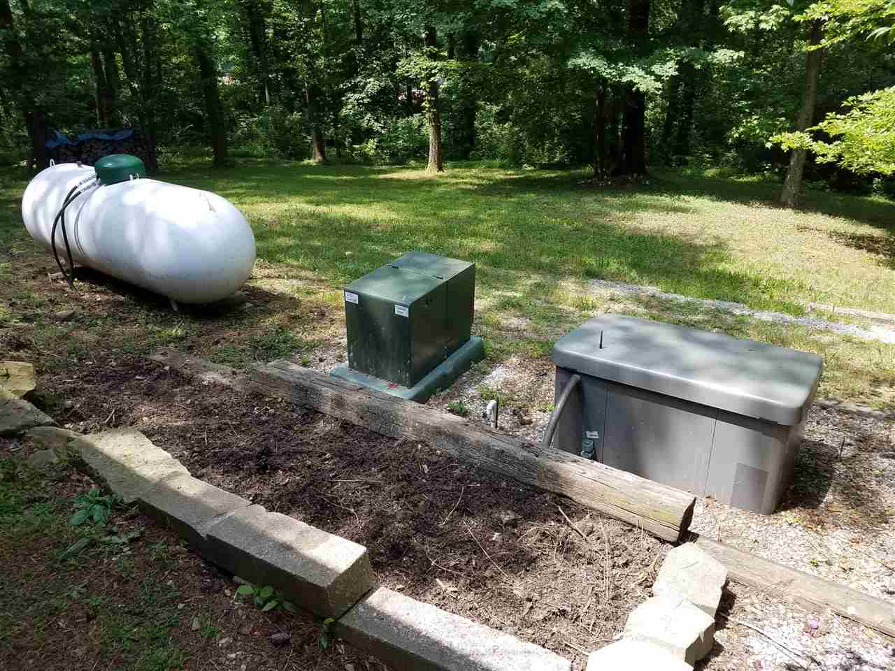 1723 Troy Ridge Road Tell City, IN 47586 - Photo 33 of 36