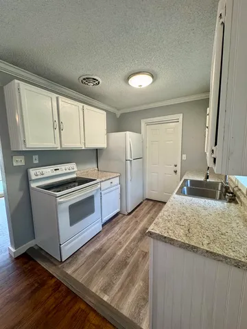 $1,400 | 2311 Pontiac Drive, Tallahassee, FL 32301