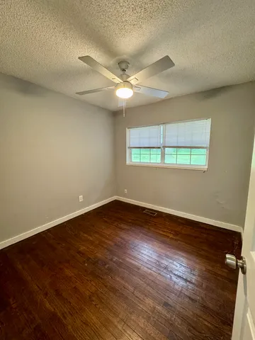 $1,400 | 2311 Pontiac Drive, Tallahassee, FL 32301