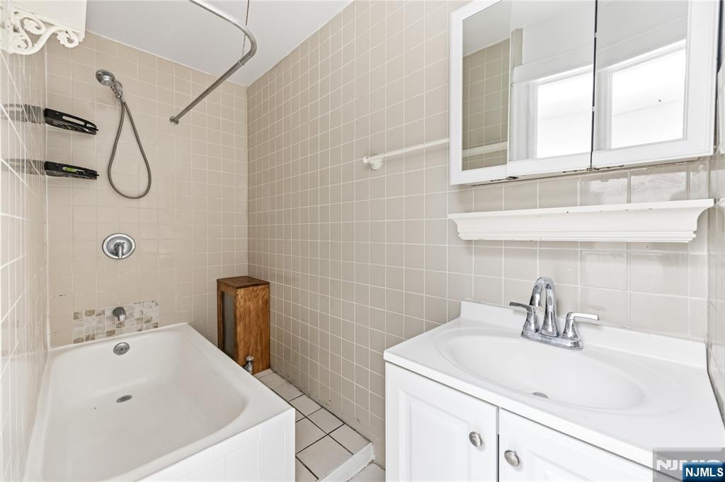 206 Main Street, Unit 1 Ridgefield Park, NJ 07660 - Photo 14 of 25