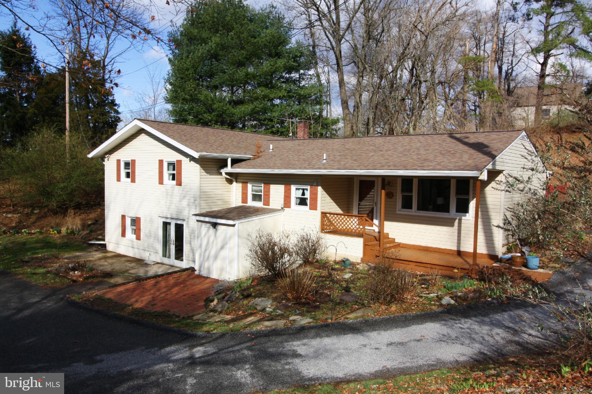 15908 Falls Road Sparks Glencoe, MD 21152 - Photo 3 of 44 New roof and siding
