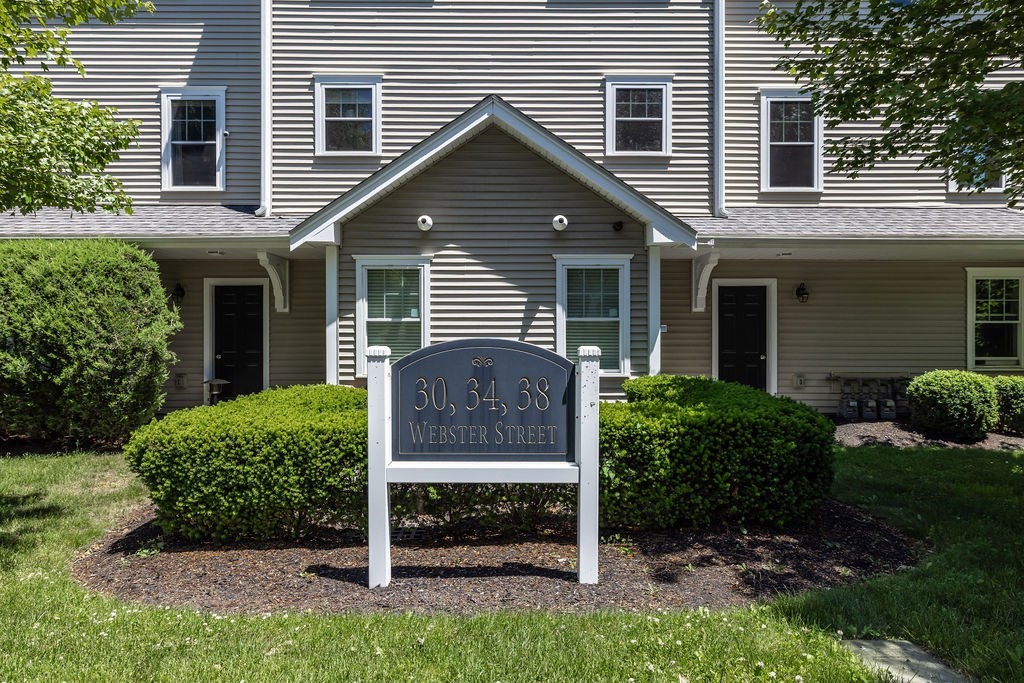 30 Webster Street, Unit 4 Needham, MA 02494 - Photo 24 of 29