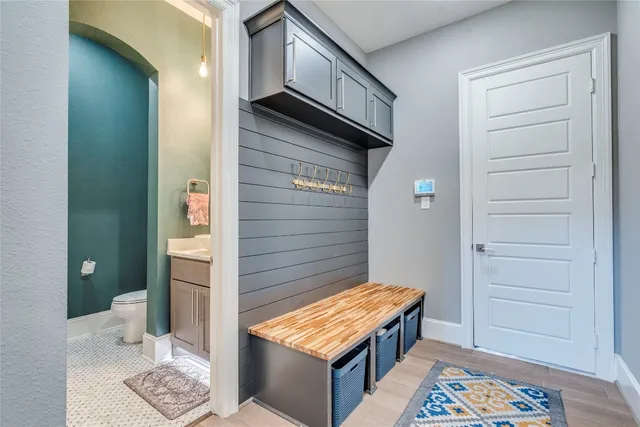 $1,990,000 | 109 Bisset Court, Austin, TX 78738