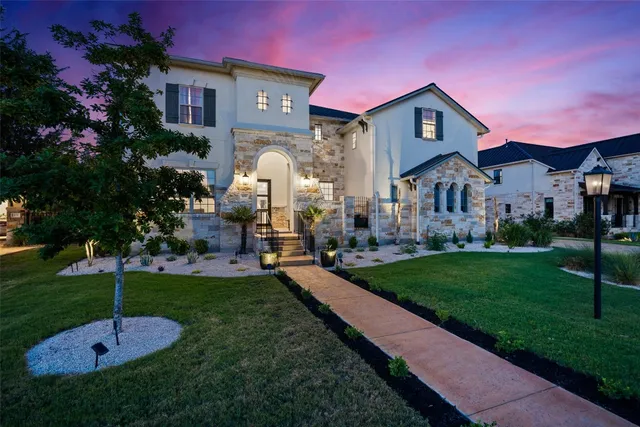 $1,990,000 | 109 Bisset Court, Austin, TX 78738