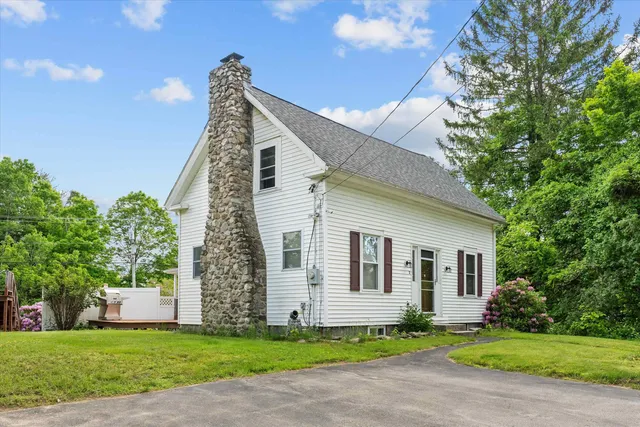 $775,000 | 2 Brown Road, Windham, NH 03087