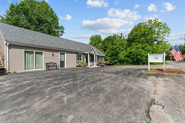 $775,000 | 2 Brown Road, Windham, NH 03087