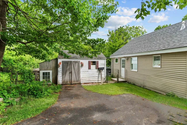 $775,000 | 2 Brown Road, Windham, NH 03087