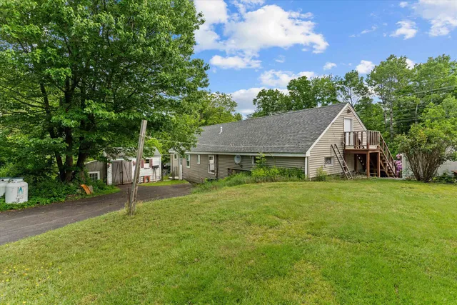 $775,000 | 2 Brown Road, Windham, NH 03087