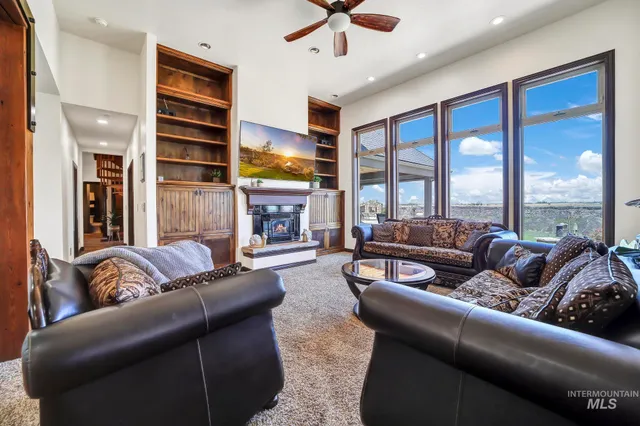 $1,599,000 | 2194 East 4420 North, Filer, ID 83328