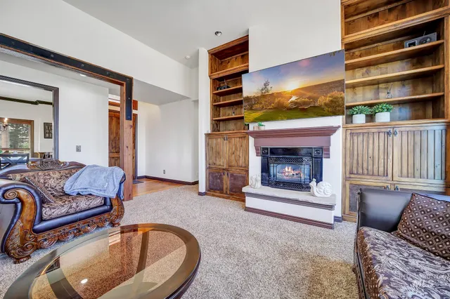 $1,599,000 | 2194 East 4420 North, Filer, ID 83328