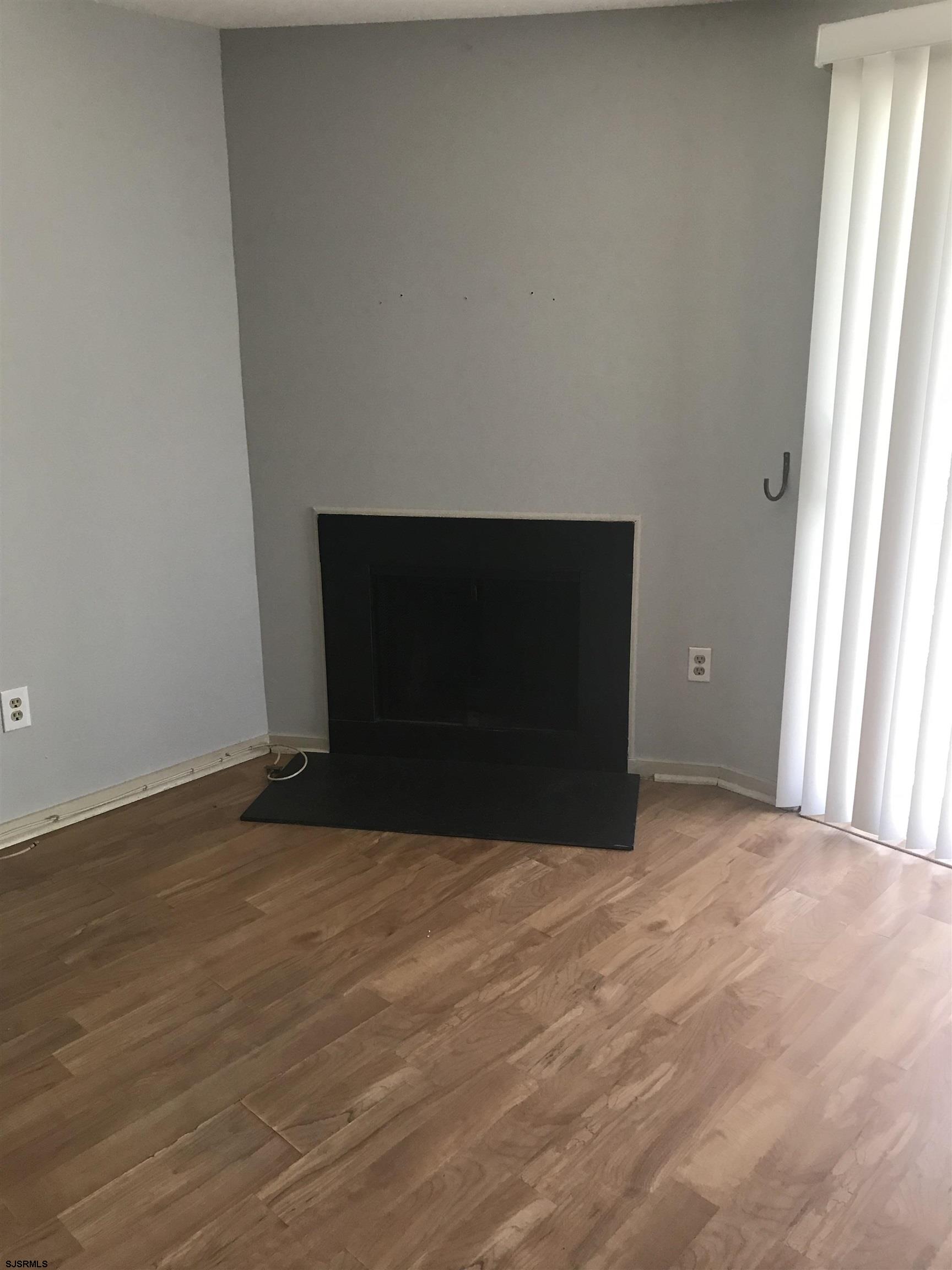 118 Meadow Ridge Road, Unit 118 Galloway Township, NJ 08205 - Photo 4 of 6 Gallery Image 4