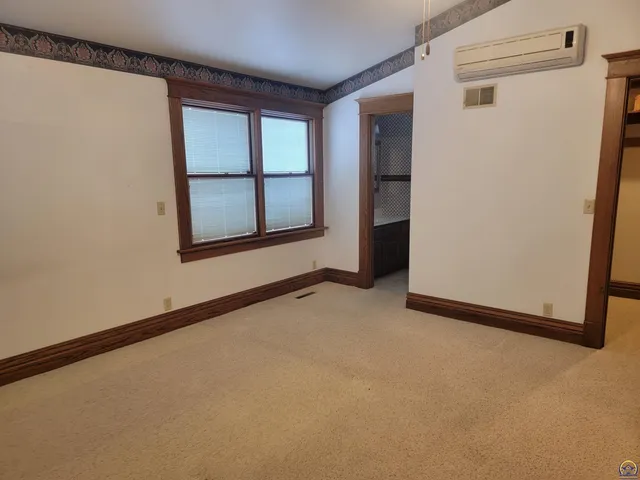 $275,000 | 719 State Street, Emporia, KS 66801