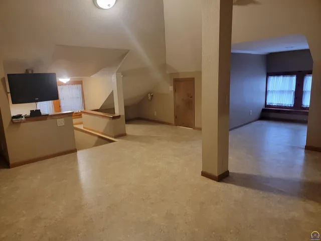 $275,000 | 719 State Street, Emporia, KS 66801