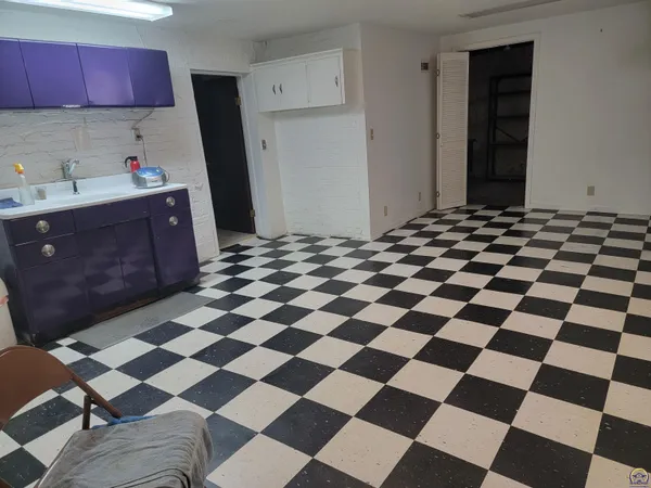 $249,000 | 719 State Street, Emporia, KS 66801