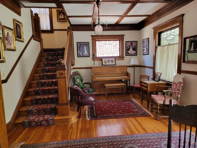 $275,000 | 719 State Street, Emporia, KS 66801