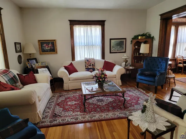 $275,000 | 719 State Street, Emporia, KS 66801