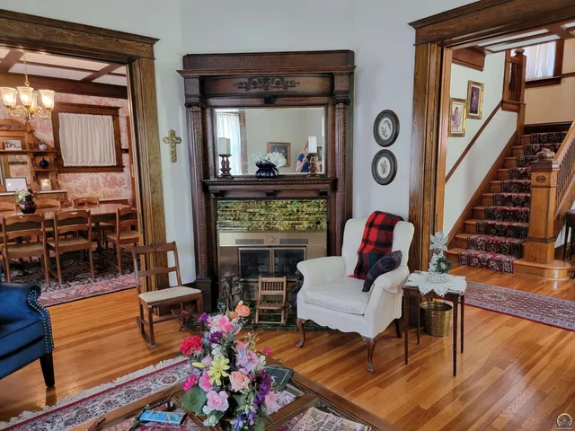 $275,000 | 719 State Street, Emporia, KS 66801