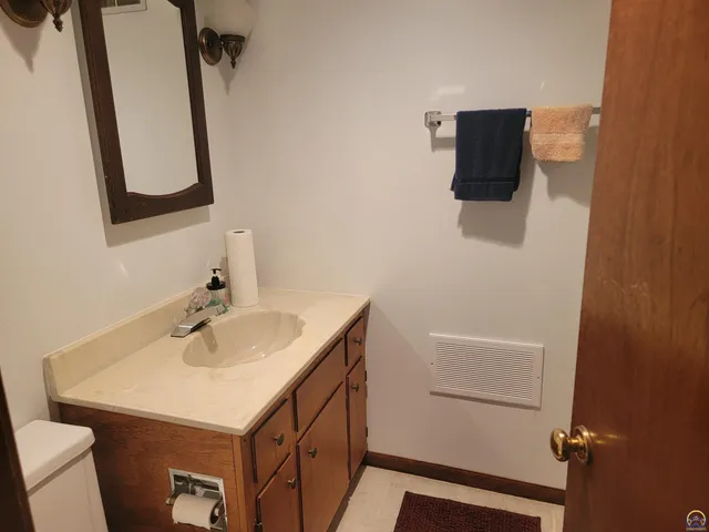 $275,000 | 719 State Street, Emporia, KS 66801