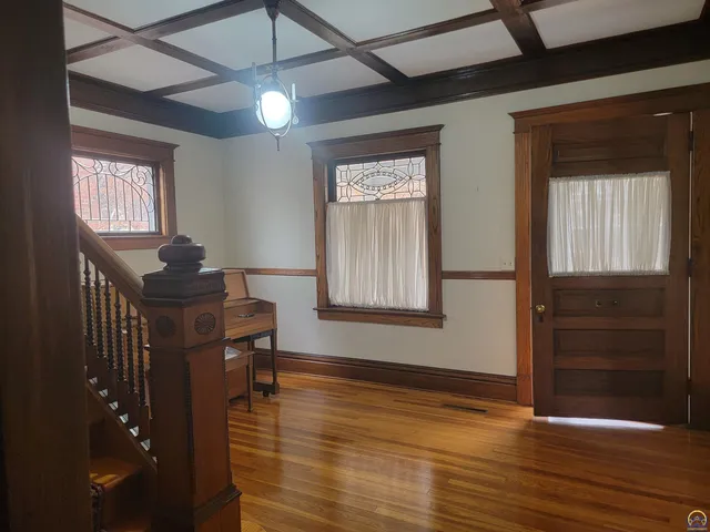 $275,000 | 719 State Street, Emporia, KS 66801