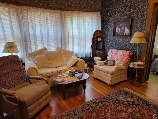 $275,000 | 719 State Street, Emporia, KS 66801