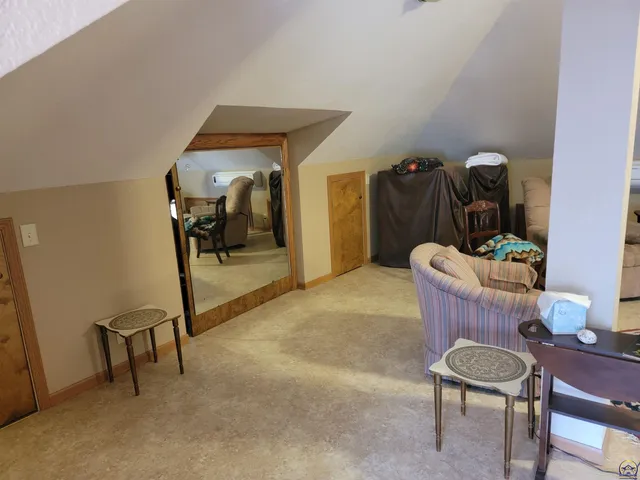 $275,000 | 719 State Street, Emporia, KS 66801