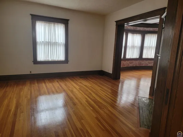 $275,000 | 719 State Street, Emporia, KS 66801