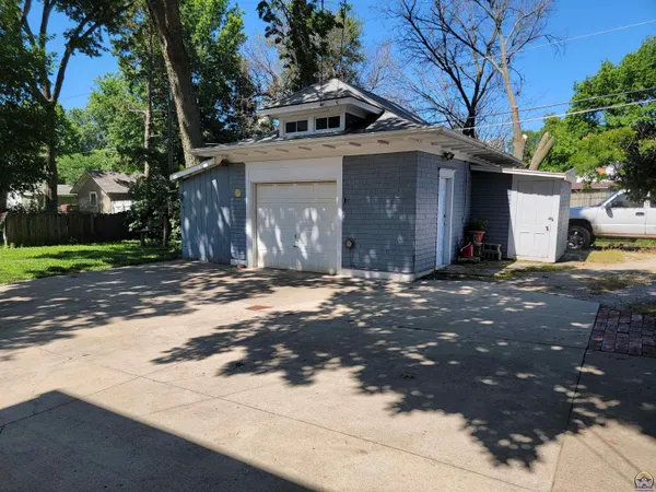 $249,000 | 719 State Street, Emporia, KS 66801