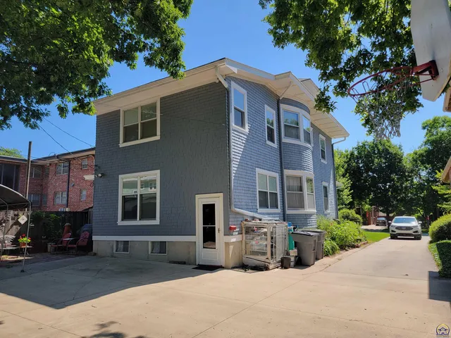 $275,000 | 719 State Street, Emporia, KS 66801