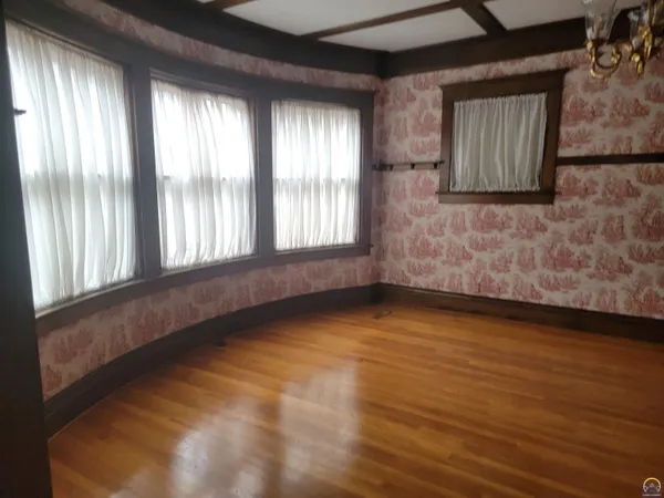 $249,000 | 719 State Street, Emporia, KS 66801