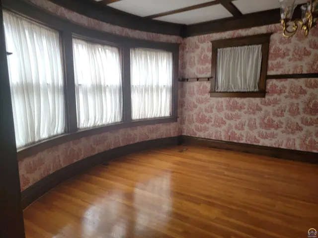 $275,000 | 719 State Street, Emporia, KS 66801