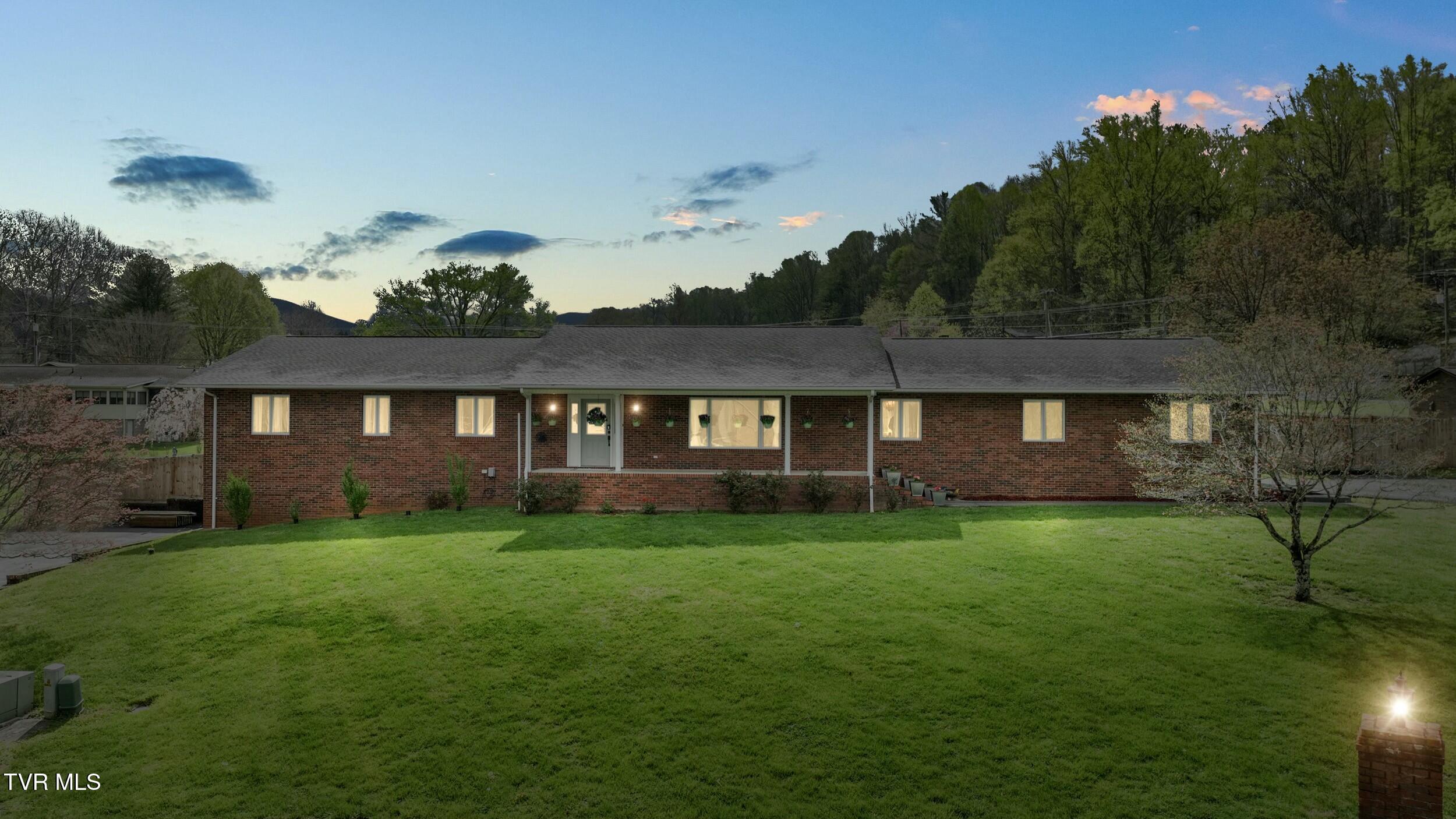 506 Old Stage Road Erwin, TN 37650 - Photo 2 of 59 tempImageye0SO3