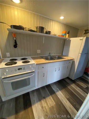 $300,000 | 33510 Bass Point Road, Unit 38 & 39, Gravois Mills, MO 65037