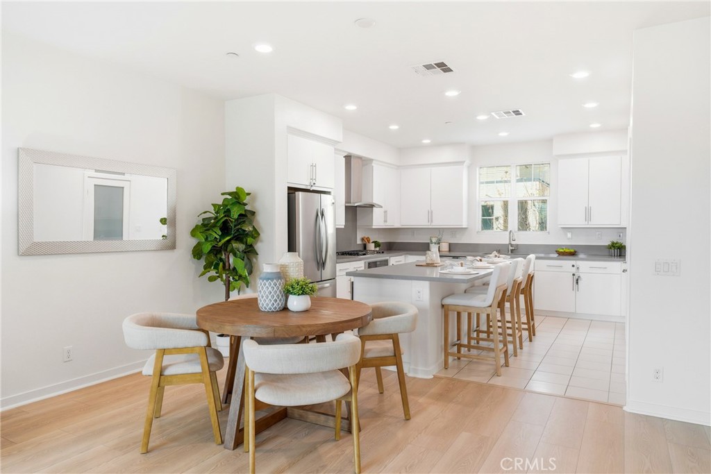 125 Mongoose Irvine, CA 92618 - Photo 12 of 30