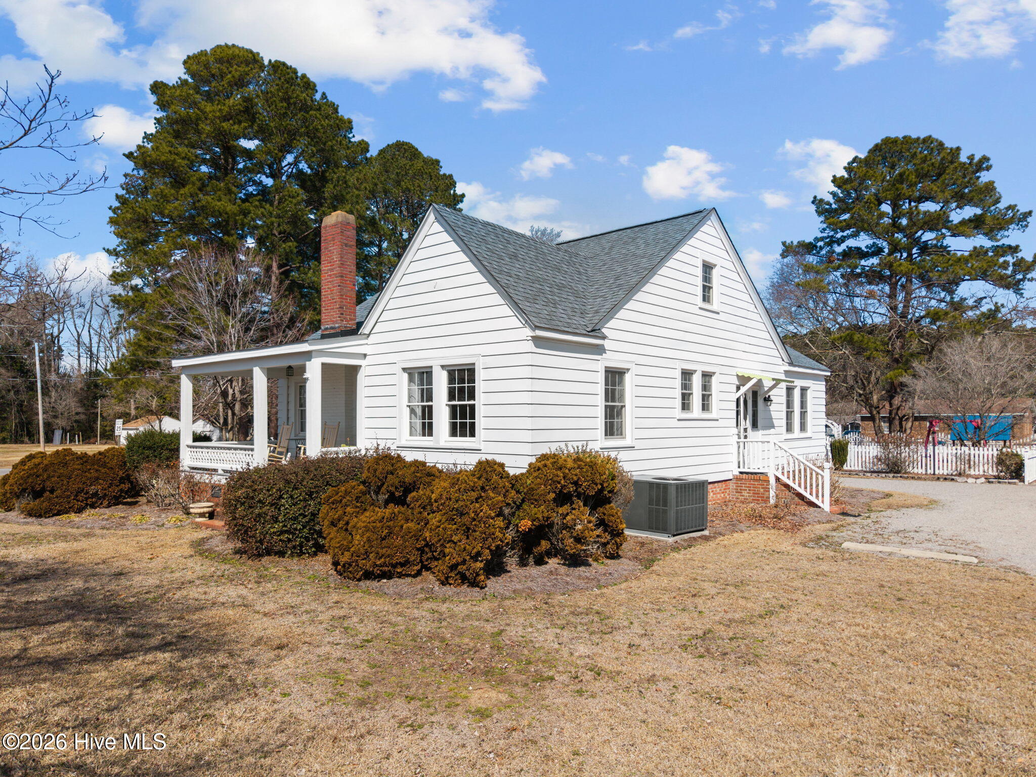 2280 West 5th Street Washington, NC 27889 - Photo 2 of 51 Front/right