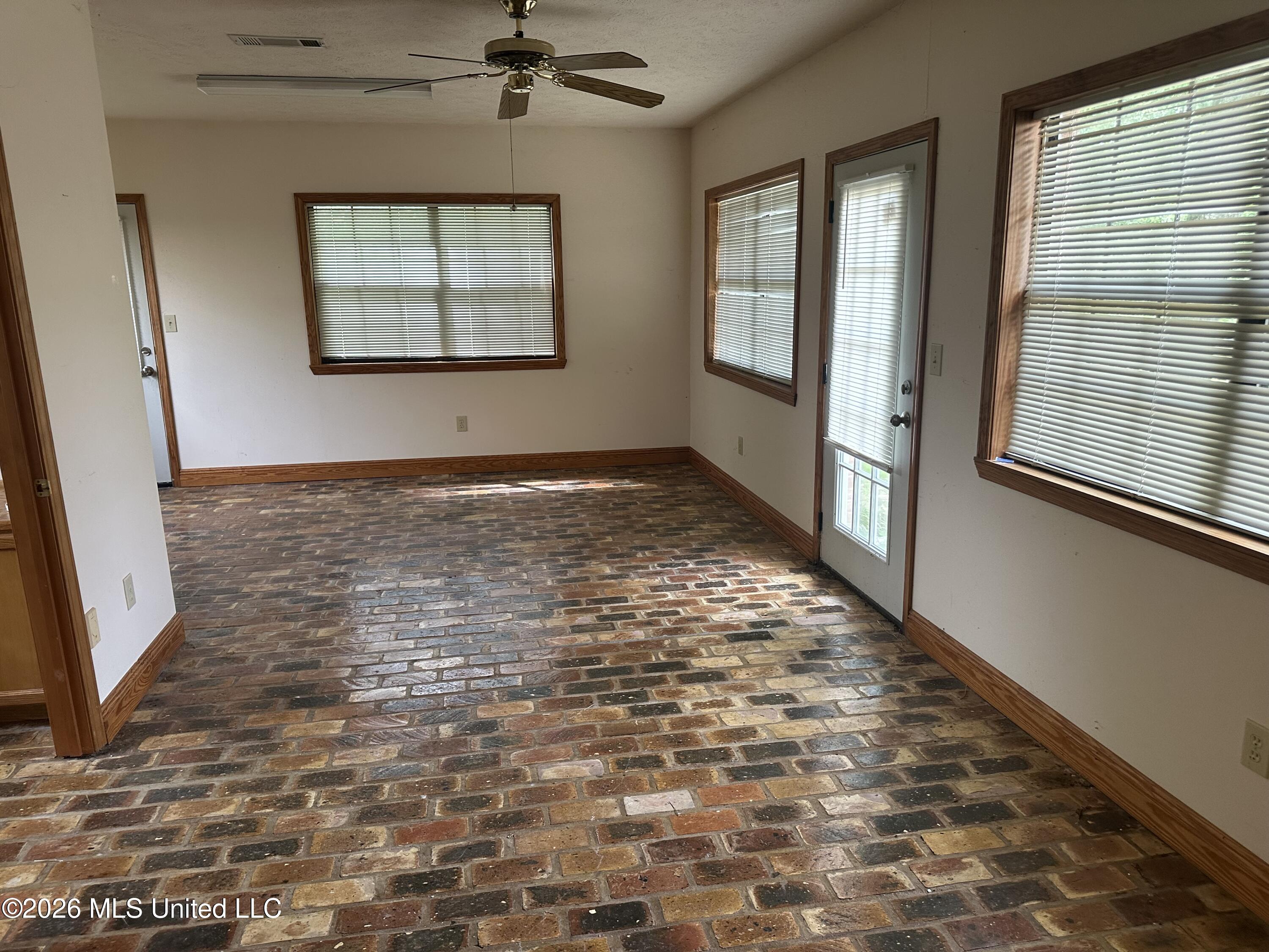 2723 Davis Road Byram, MS 39272 - Photo 21 of 24 IMG_9570