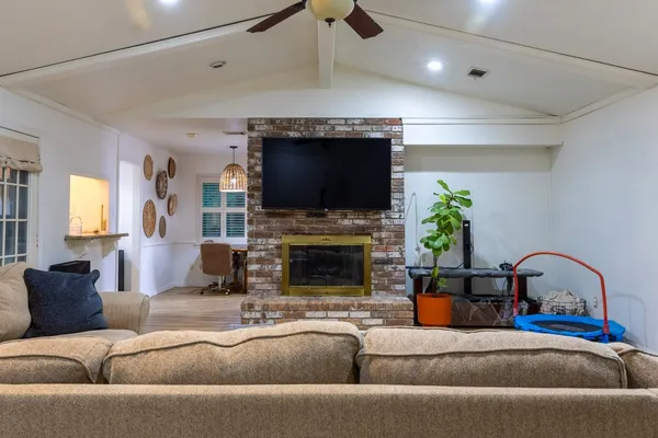 $349,999 | 5711 Olympia Fields Lane, Houston, TX 77069
