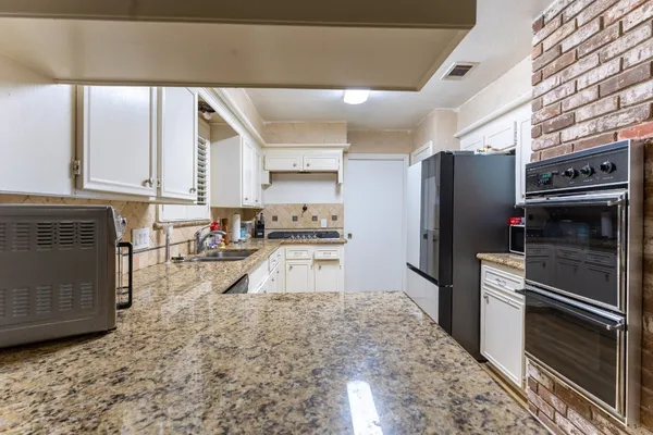 $349,999 | 5711 Olympia Fields Lane, Houston, TX 77069