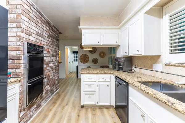 $349,999 | 5711 Olympia Fields Lane, Houston, TX 77069