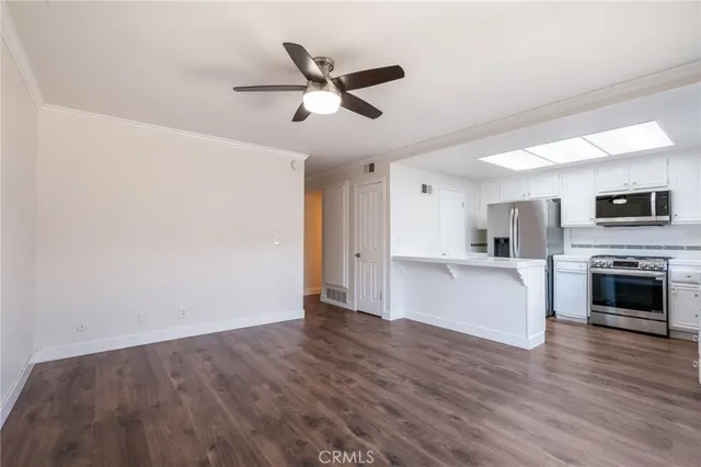 $3,900 | 1507 Dalmatia Drive, San Pedro, CA 90732