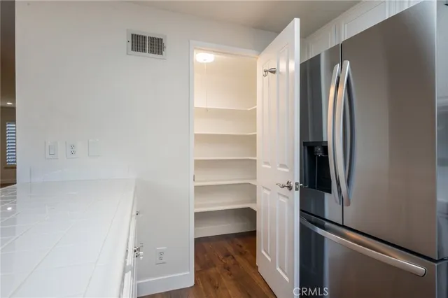 $3,900 | 1507 Dalmatia Drive, San Pedro, CA 90732