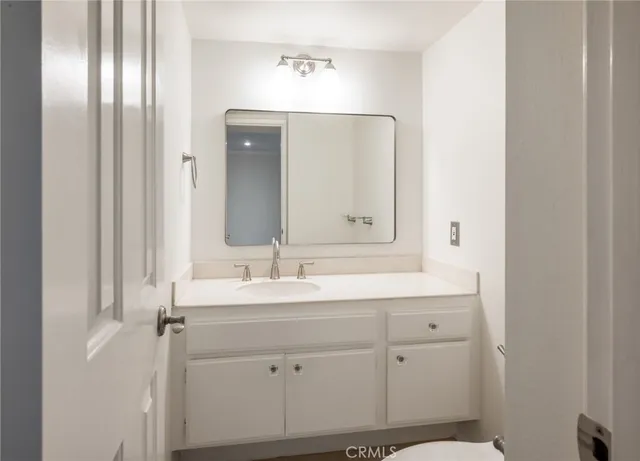 $3,900 | 1507 Dalmatia Drive, San Pedro, CA 90732