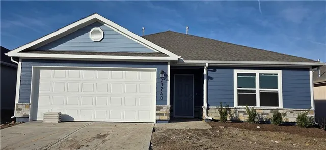 $333,565 | 20240 West 194th Terrace, Spring Hill, KS 66083