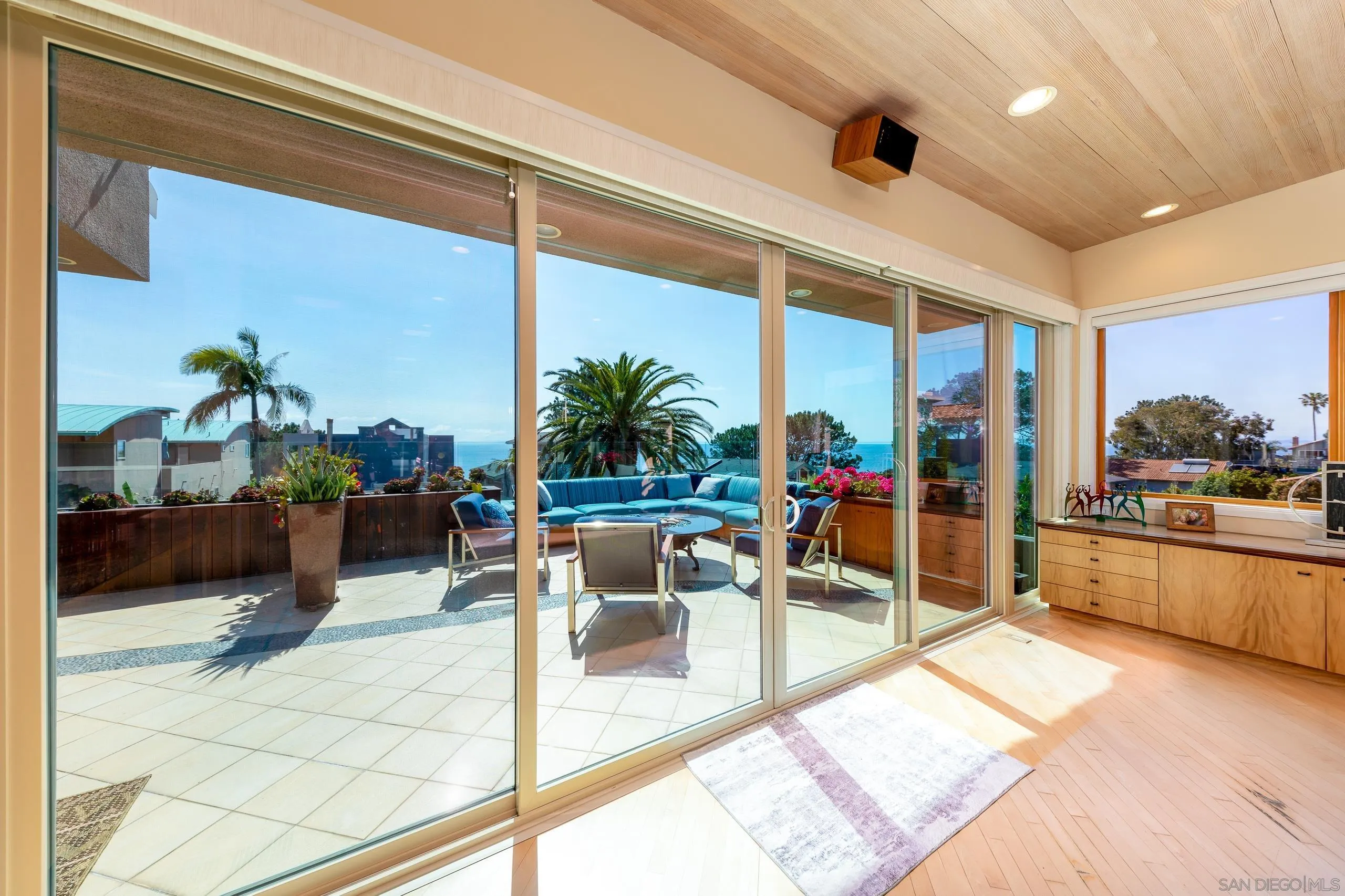 13748 Pine Needles Drive Del Mar, CA 92014 - Photo 2 of 49