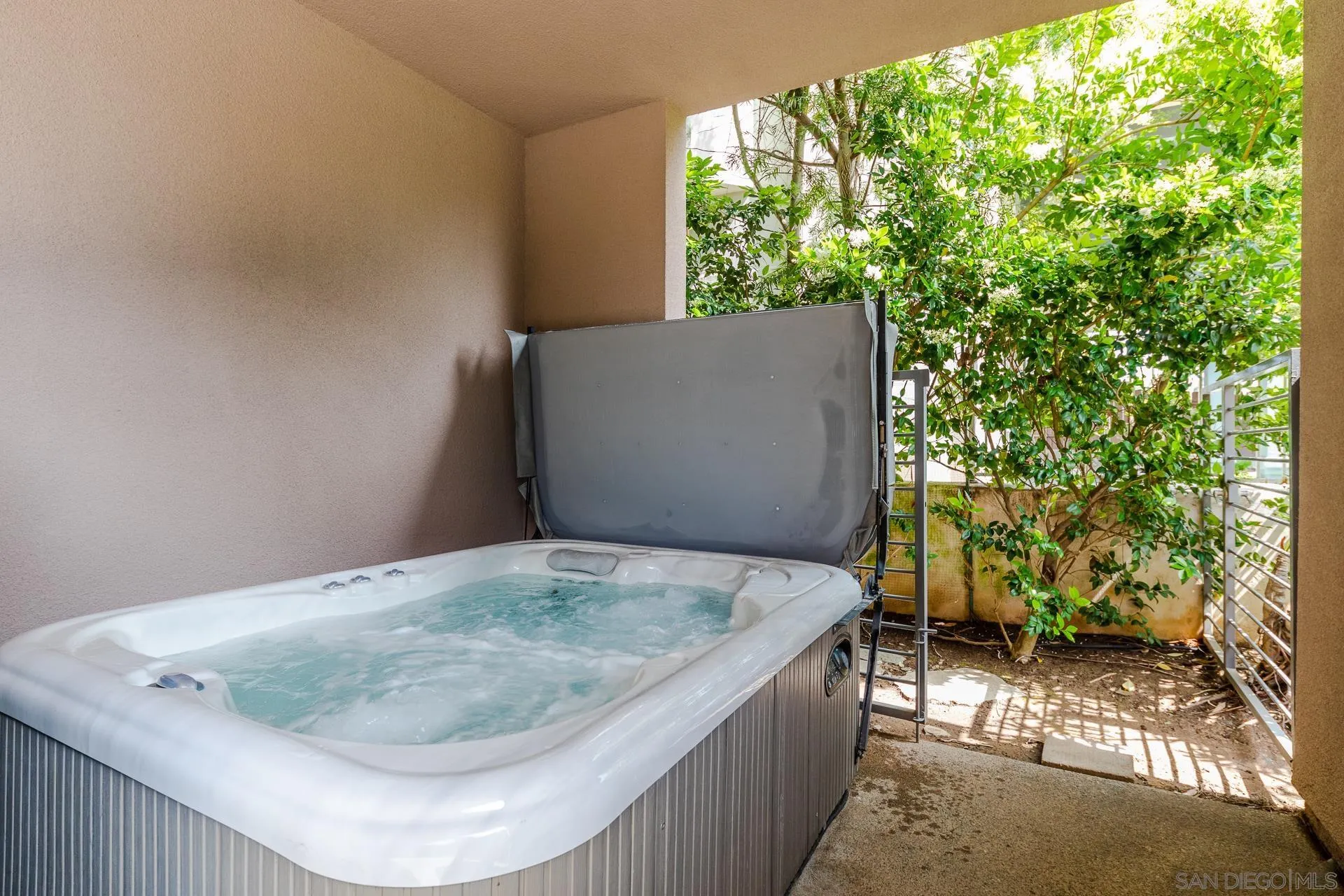 13748 Pine Needles Drive Del Mar, CA 92014 - Photo 42 of 49 view of outdoor space