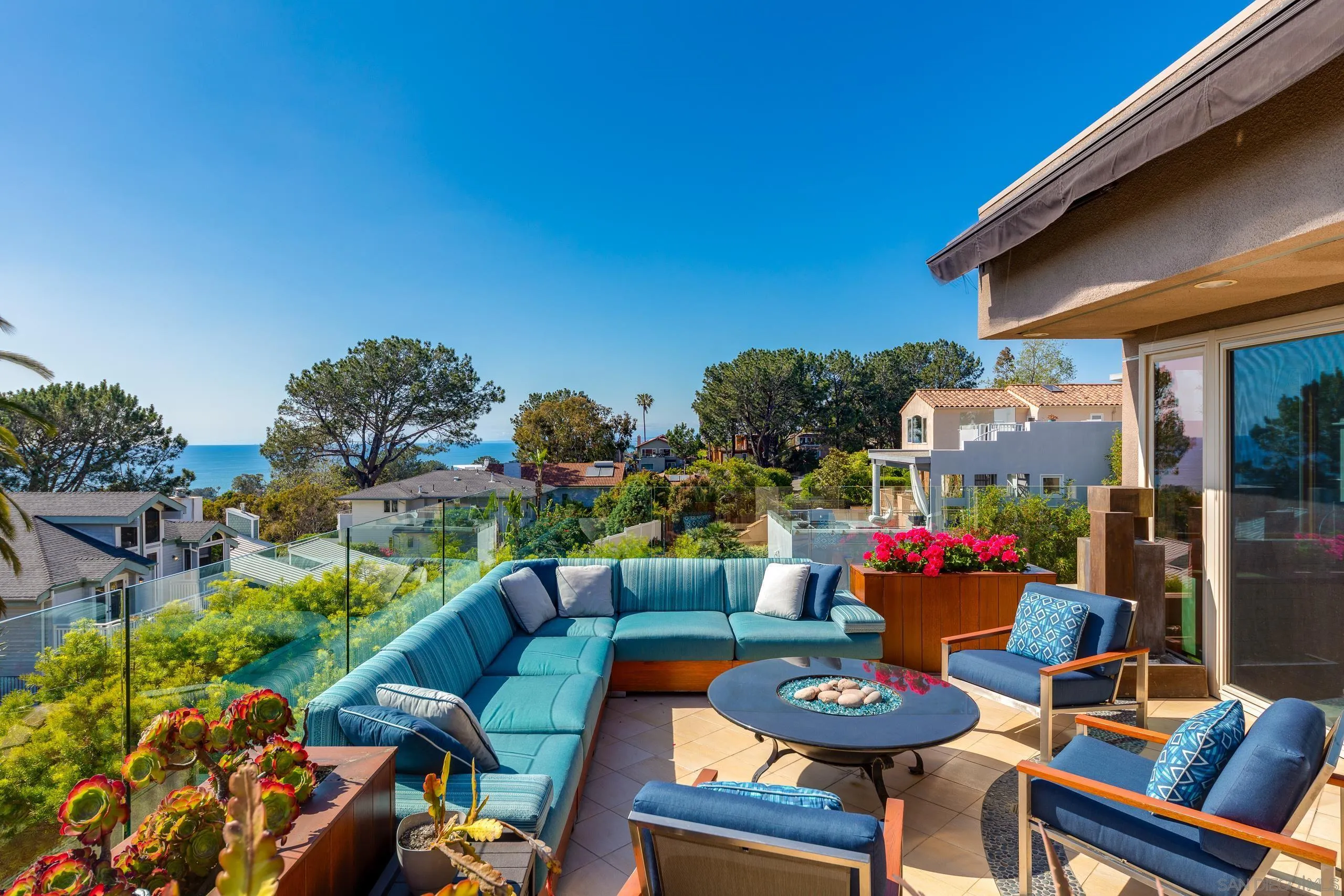 13748 Pine Needles Drive Del Mar, CA 92014 - Photo 49 of 49 a view of a chairs and table in patio