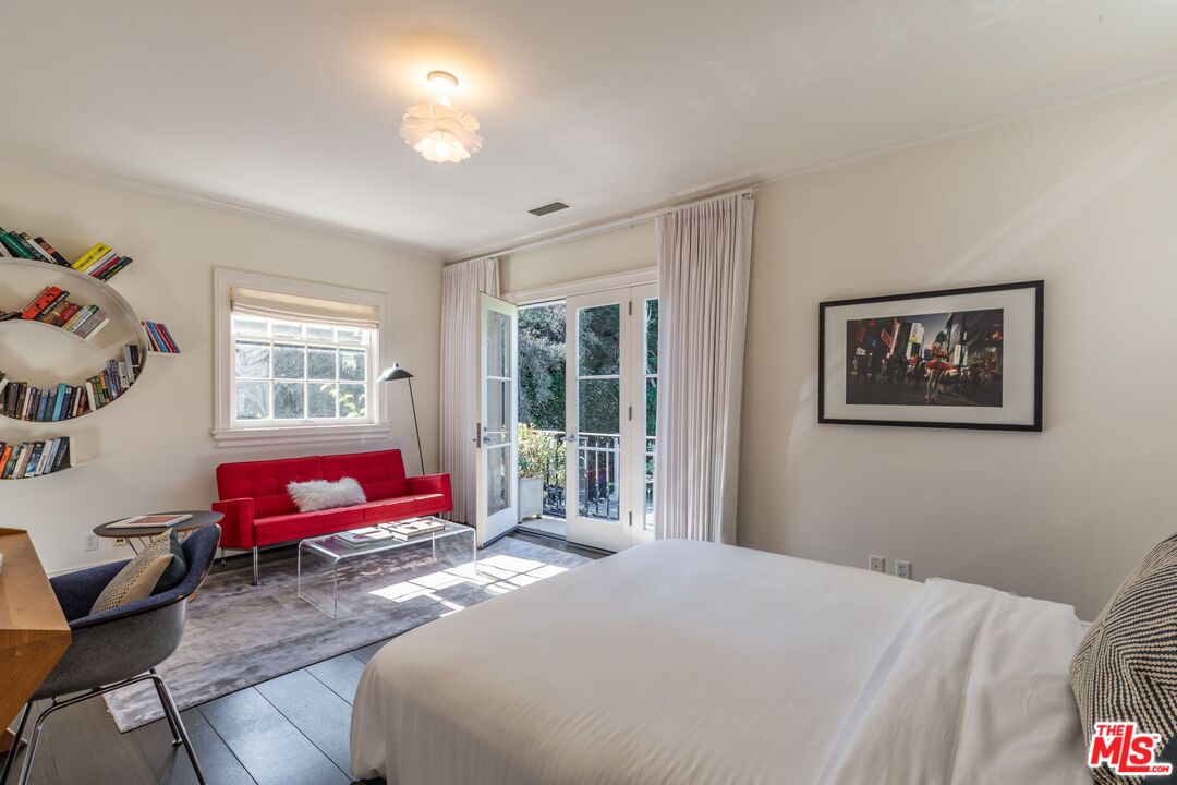 10911 Chalon Road Los Angeles, CA 90077 - Photo 34 of 43