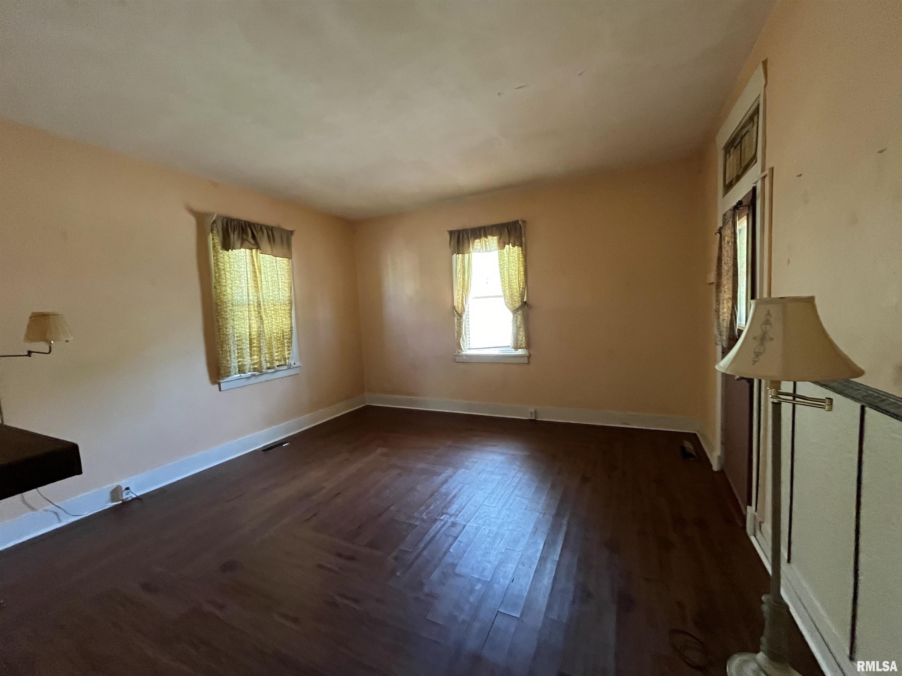 1251 Ledlie Avenue Springfield, IL 62702 - Photo 8 of 16 Gallery Image 8