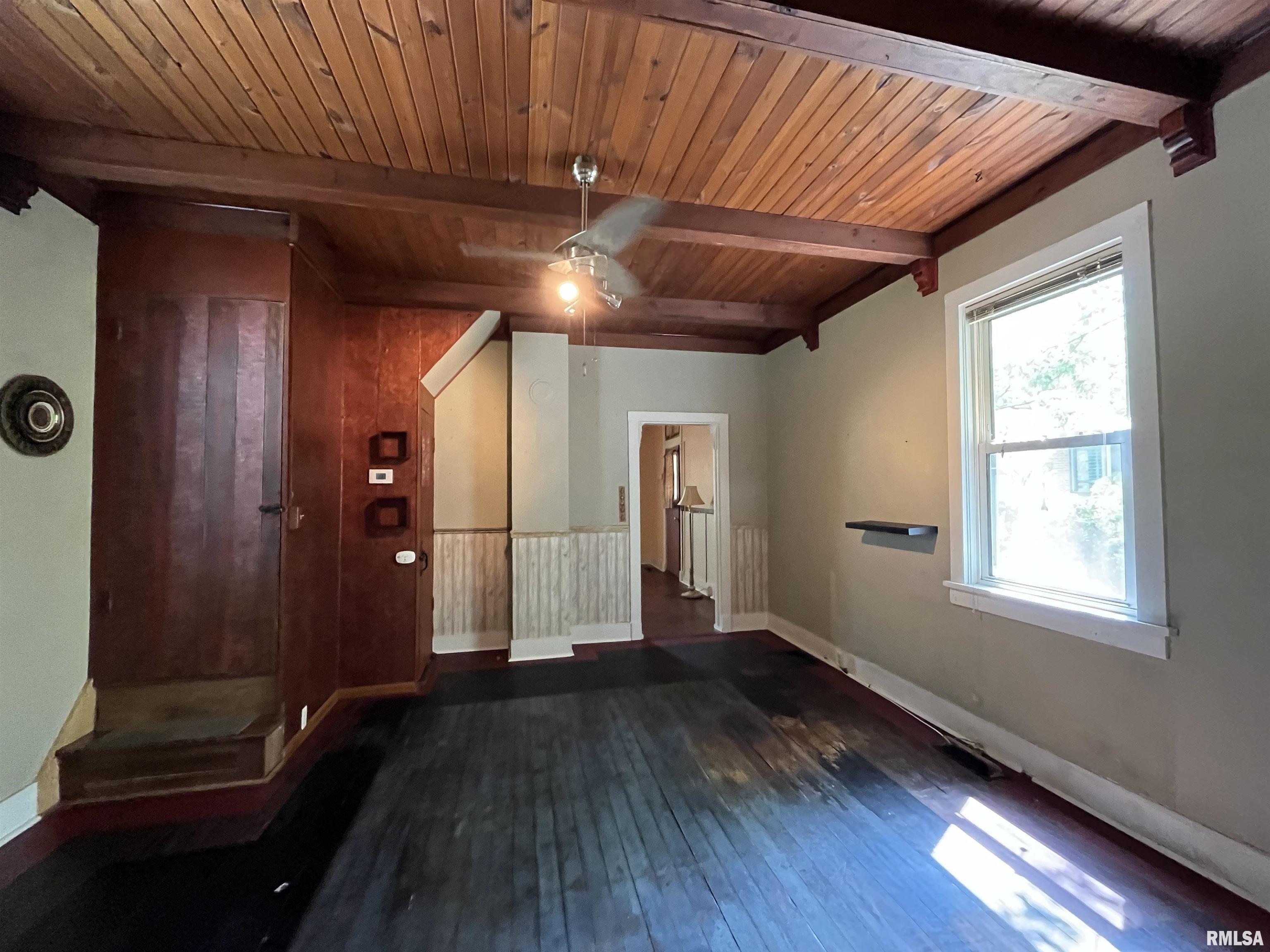 1251 Ledlie Avenue Springfield, IL 62702 - Photo 9 of 16 Gallery Image 9